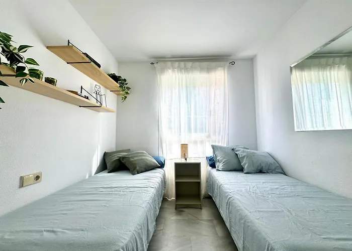 Carihuela Playa Nidos 1 Torremolinos