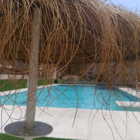 Carihuela Playa Nidos 1 * Торремолинос