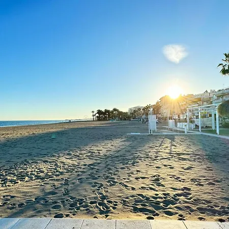 Carihuela Playa Nidos 1 * Торремолінос