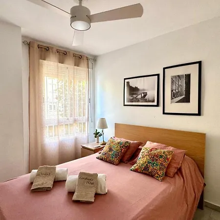Carihuela Playa Nidos 1 * Торремолинос