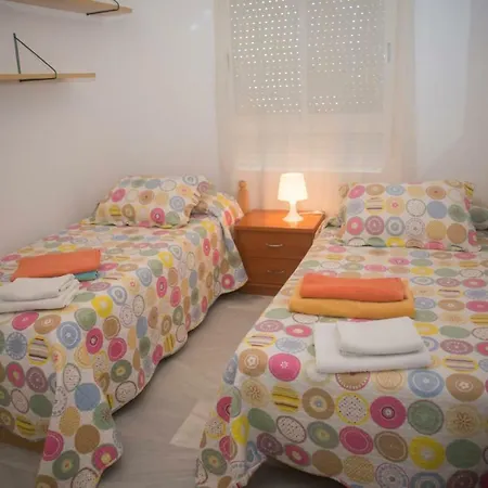 Carihuela Playa Nidos 1 Торремолінос