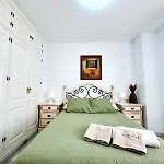 Carihuela Playa Nidos 1 Apartment *