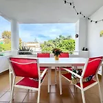 Carihuela Playa Nidos 1 Apartment *