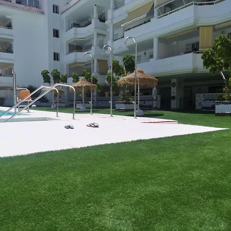 Carihuela Playa Nidos 1 Apartamento *