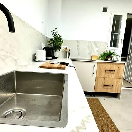 Carihuela Playa Nidos 1 Apartamento *