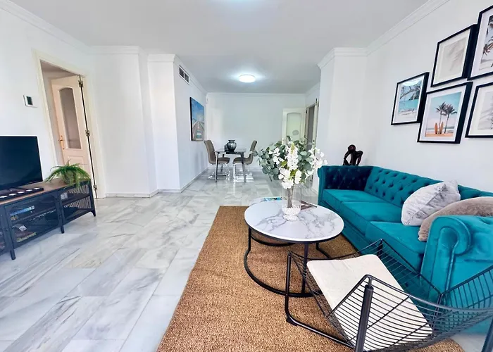 Carihuela Playa Nidos 1 Torremolinos