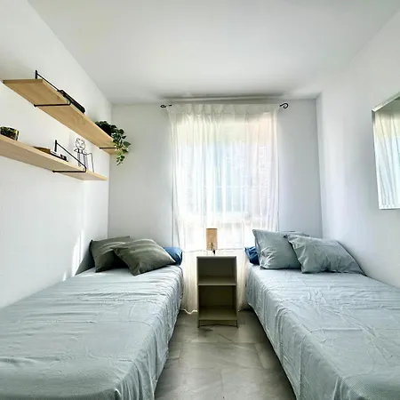 Carihuela Playa Nidos 1 Torremolinos