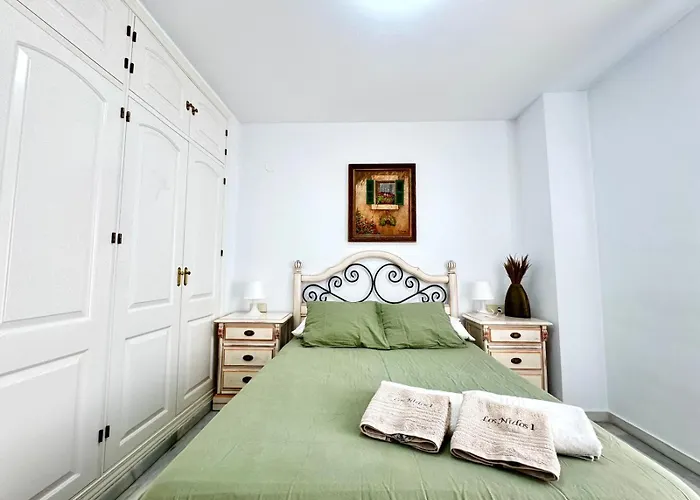 Carihuela Playa Nidos 1 Appartement *